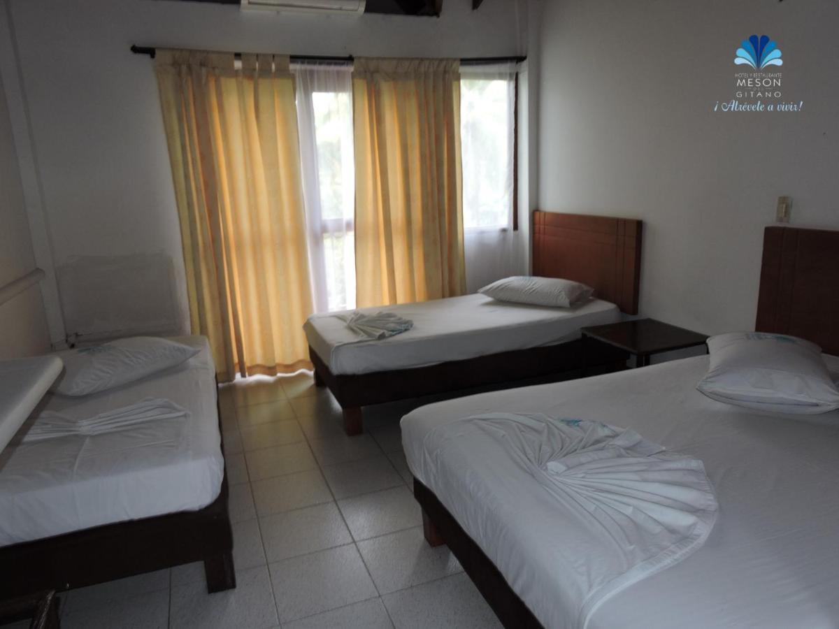 Hotel y Restaurante Mesón del Gitano Caucasia Quarto foto